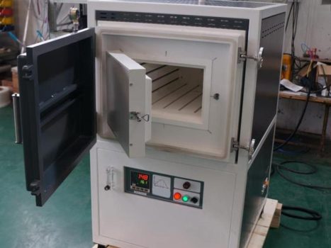 Research Institute Penang Vacuum Heat Treatment Furnace